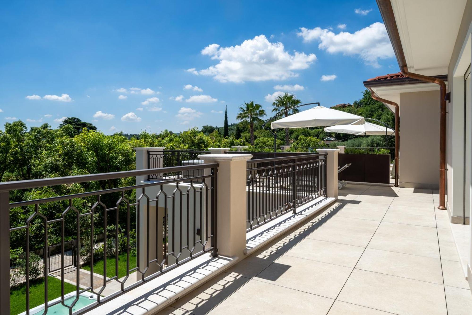 Villa Silvia Apartments San Felice del Benaco Esterno foto